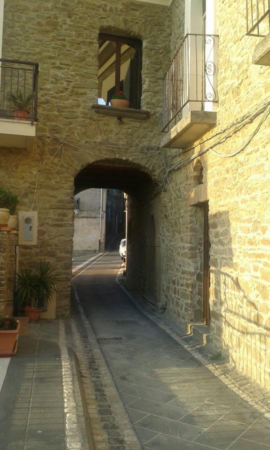Pozzo Medievale Prignano Cilento Exteriör bild