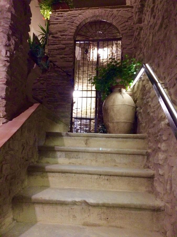 Pozzo Medievale Prignano Cilento Exteriör bild