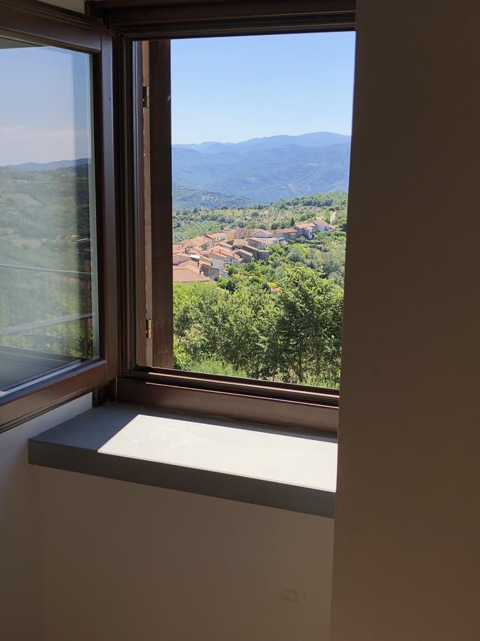 Pozzo Medievale Prignano Cilento Exteriör bild